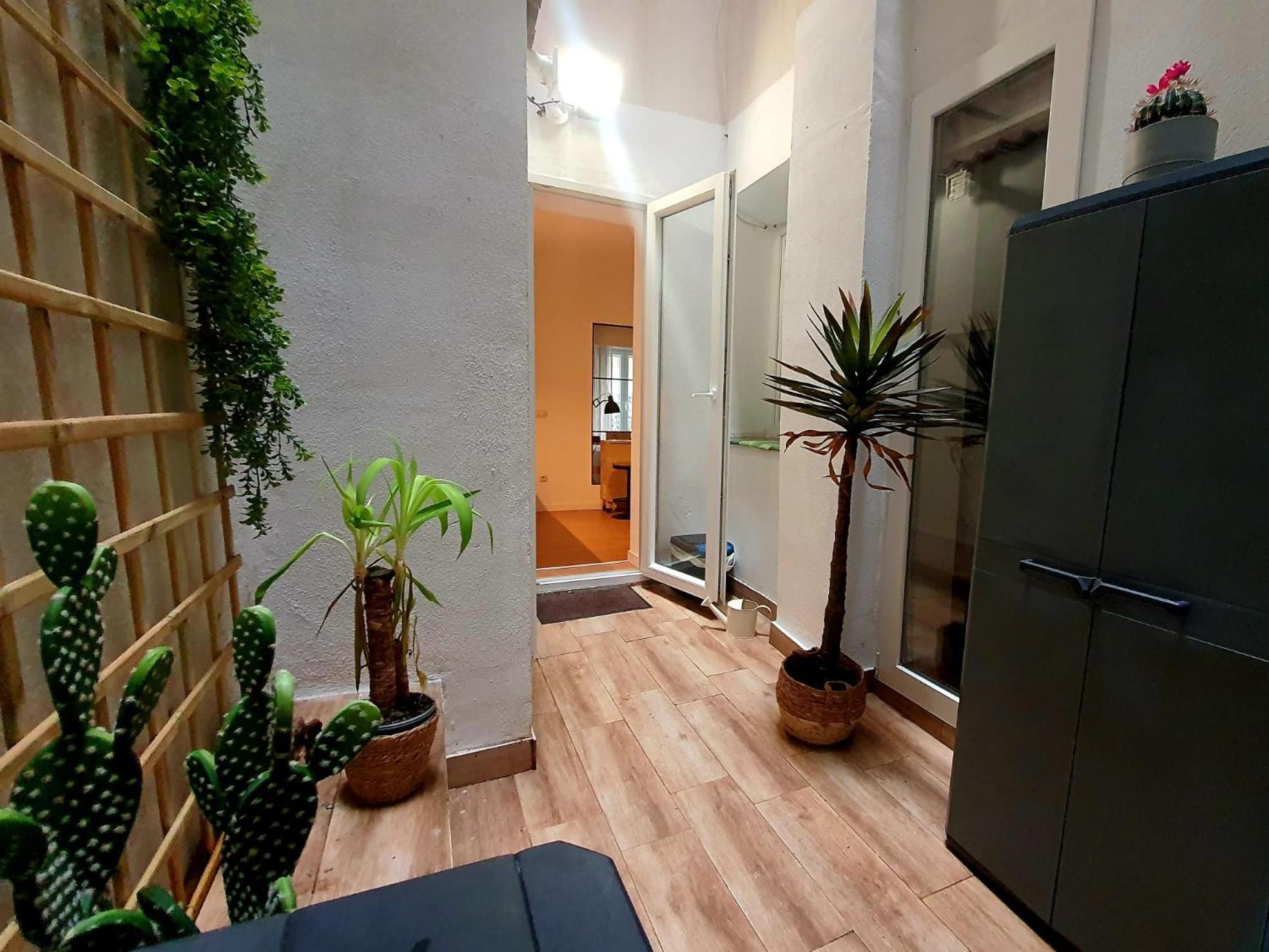 Rentadore Atocha Suites 마드리드 외부 사진